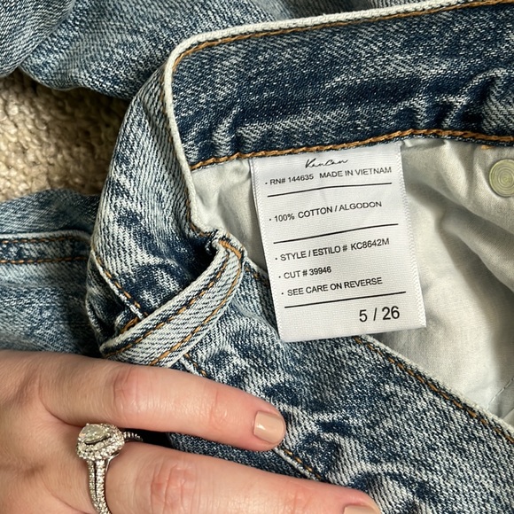 5/26 Distressed KanCan Denim Jeans - Picture 5 of 5